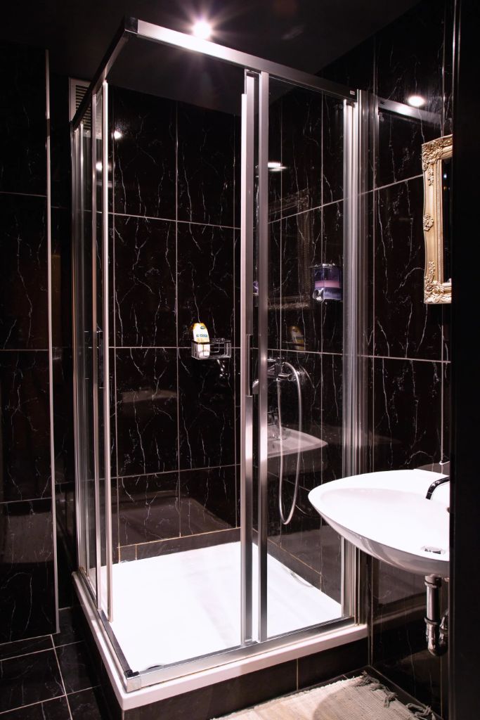 Ensuite Bad
